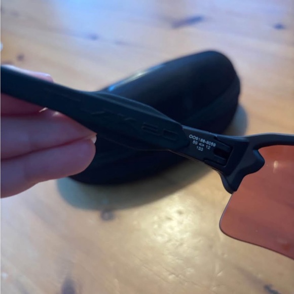 Oakley Men’s Flak 2.0 Sunglasses - Picture 4 of 4